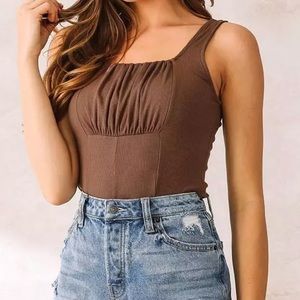 Buckle Like New Willow and Root pleated puff Tank Top